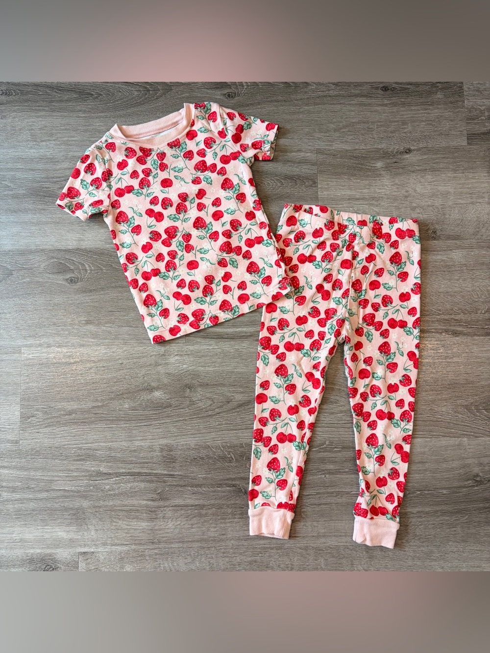 Wonder Nation toddler girls strawberry print pajama set